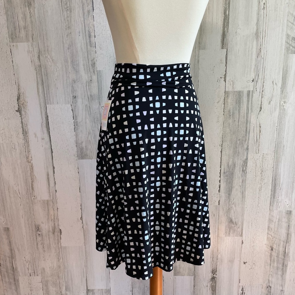LuLaRoe Azure Skirt - Picture 6 of 10